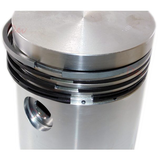 Lister CS 8/1 aluminium piston Pt No 574-10350
